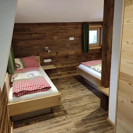 Strauss Ferienhaus *