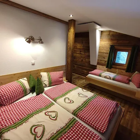 Holiday home Strauss *